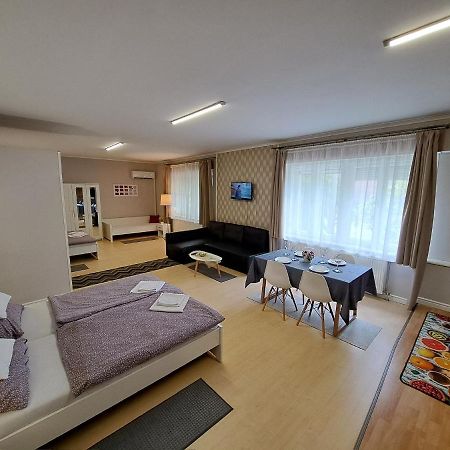 Árkád Apartmanház Szeged Kültér fotó