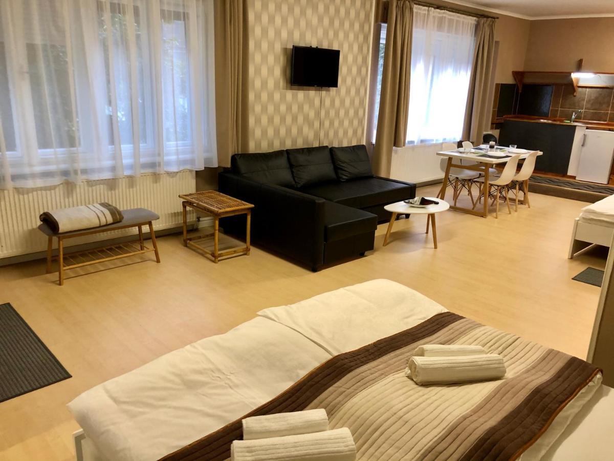 Árkád Apartmanház Szeged Kültér fotó
