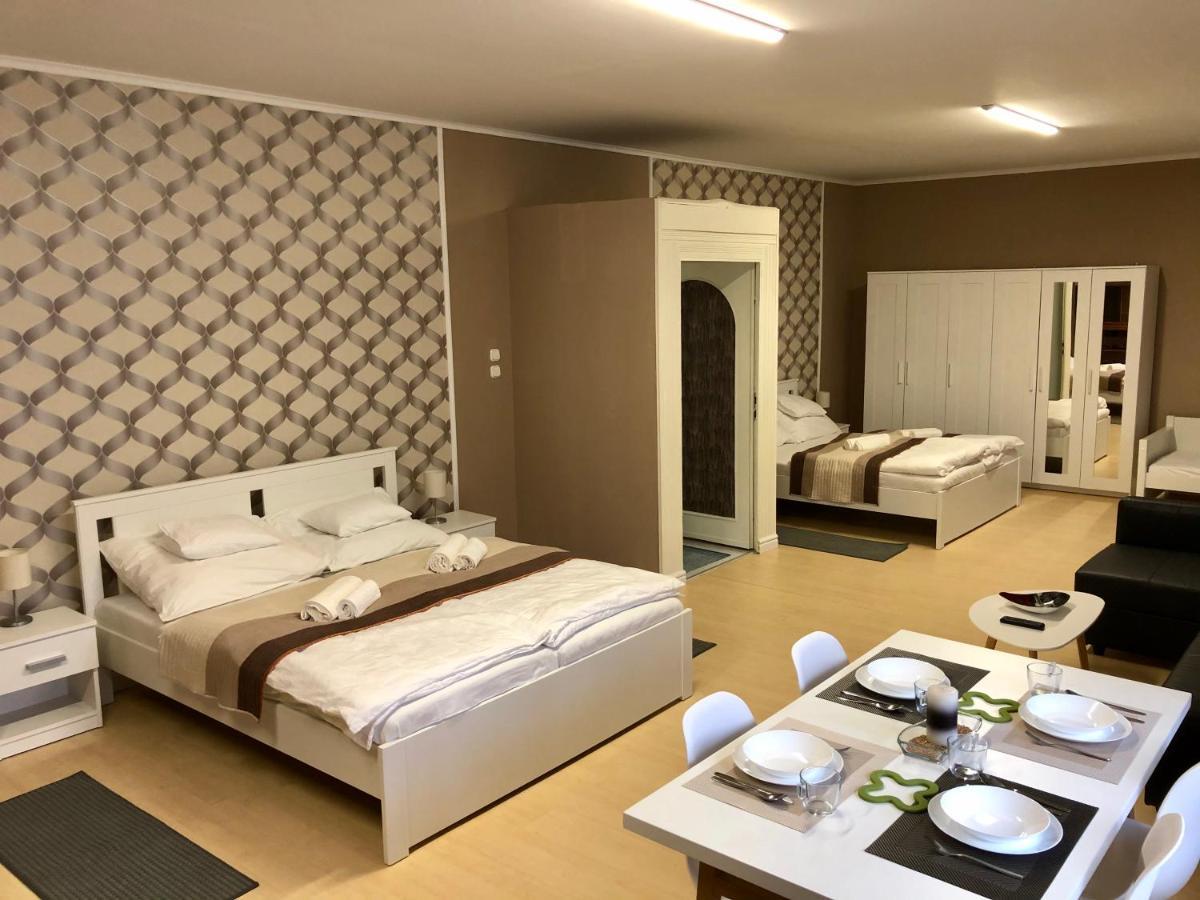 Árkád Apartmanház Szeged Kültér fotó