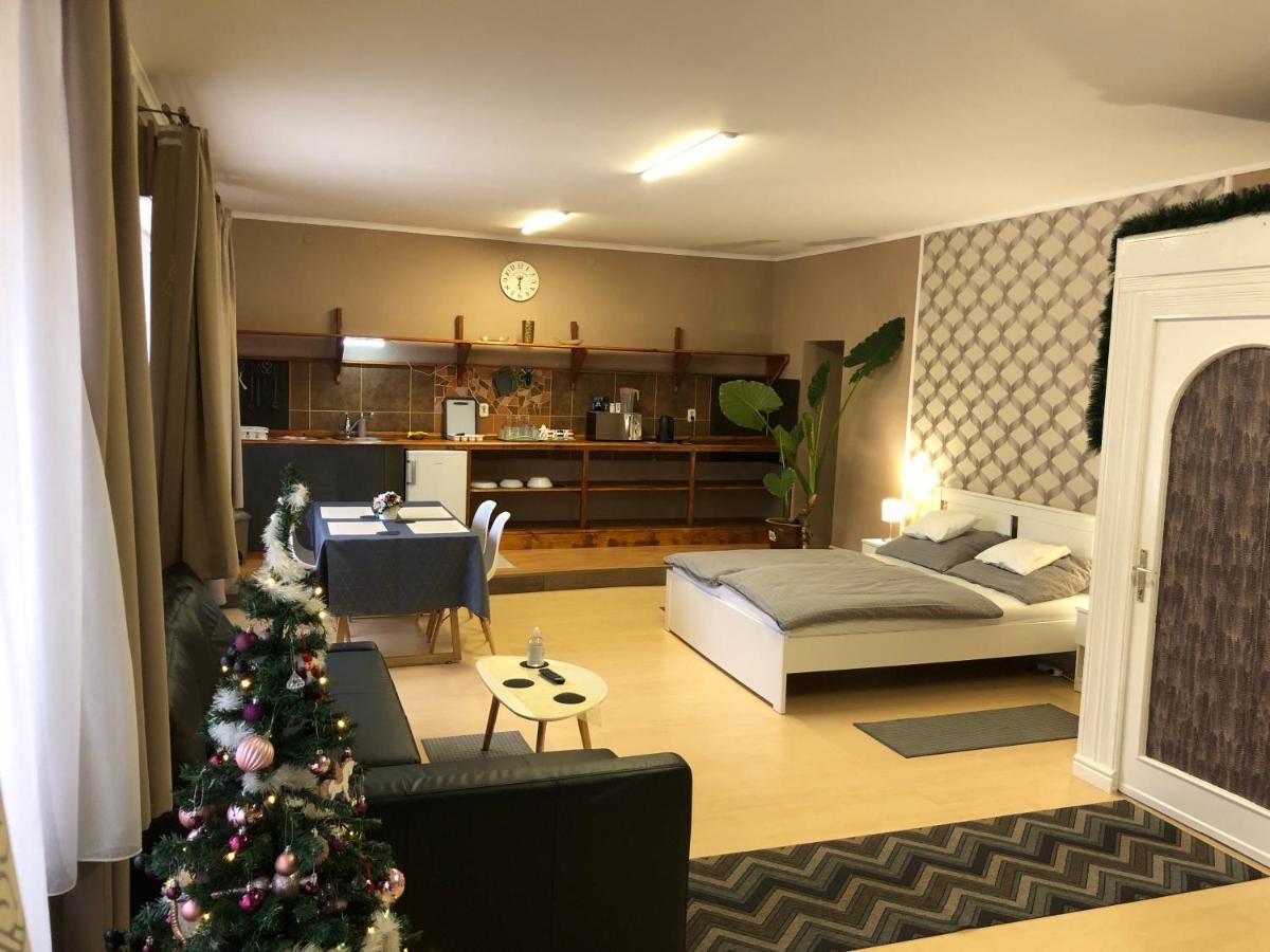 Árkád Apartmanház Szeged Kültér fotó