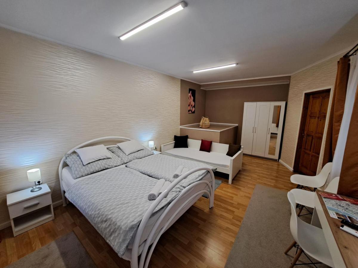 Árkád Apartmanház Szeged Kültér fotó